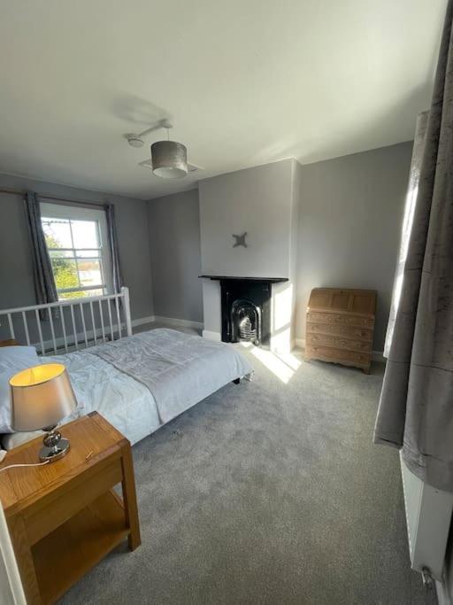 Brady'S Glastonbury Beautiful Pad Great Location! Eksteriør bilde
